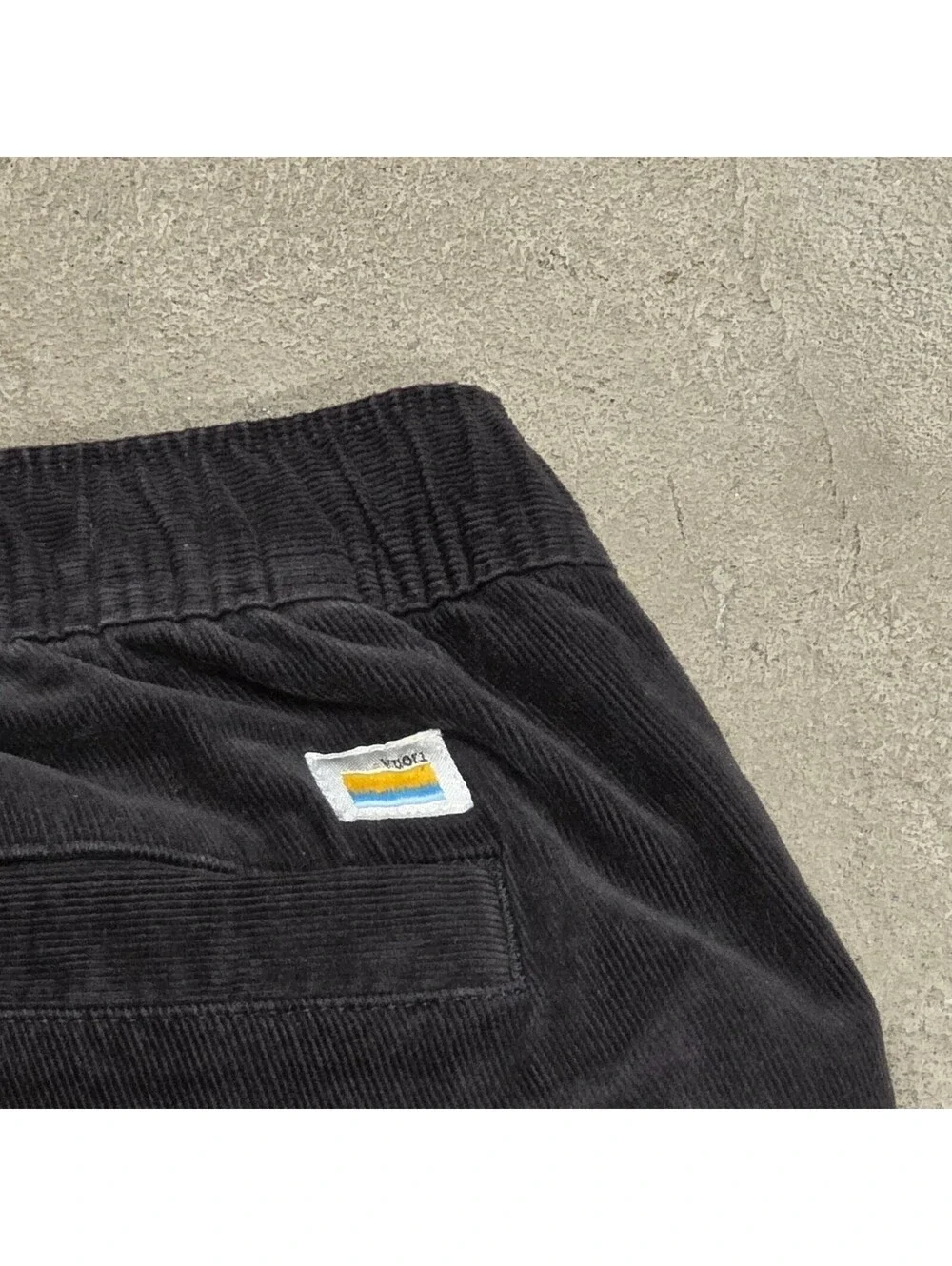 Vuori Optimist Pants Mens Gray Corduroy Elastic Waist Casual M  V440